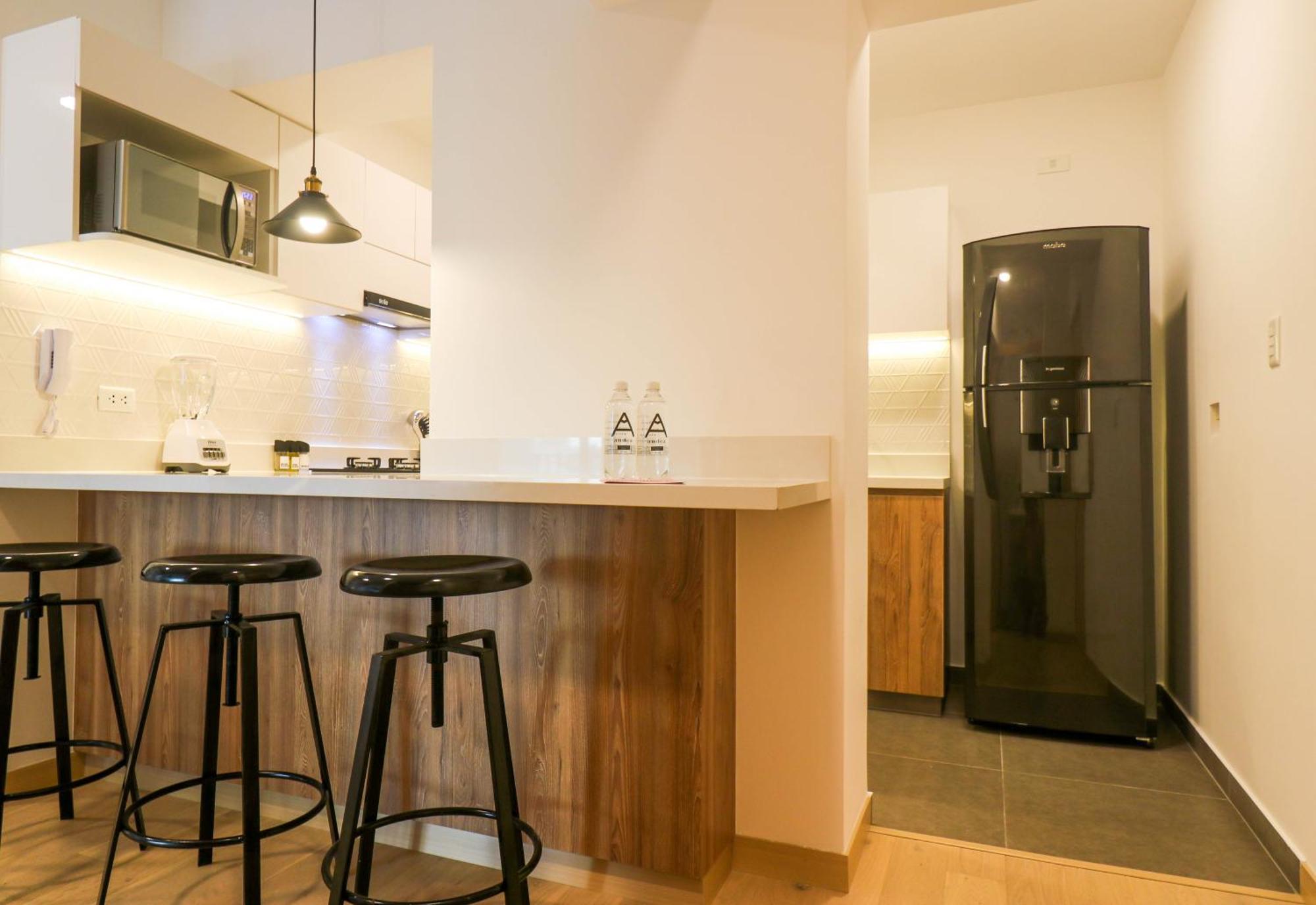 Spectacular 2br With Balcony In Miraflores *
